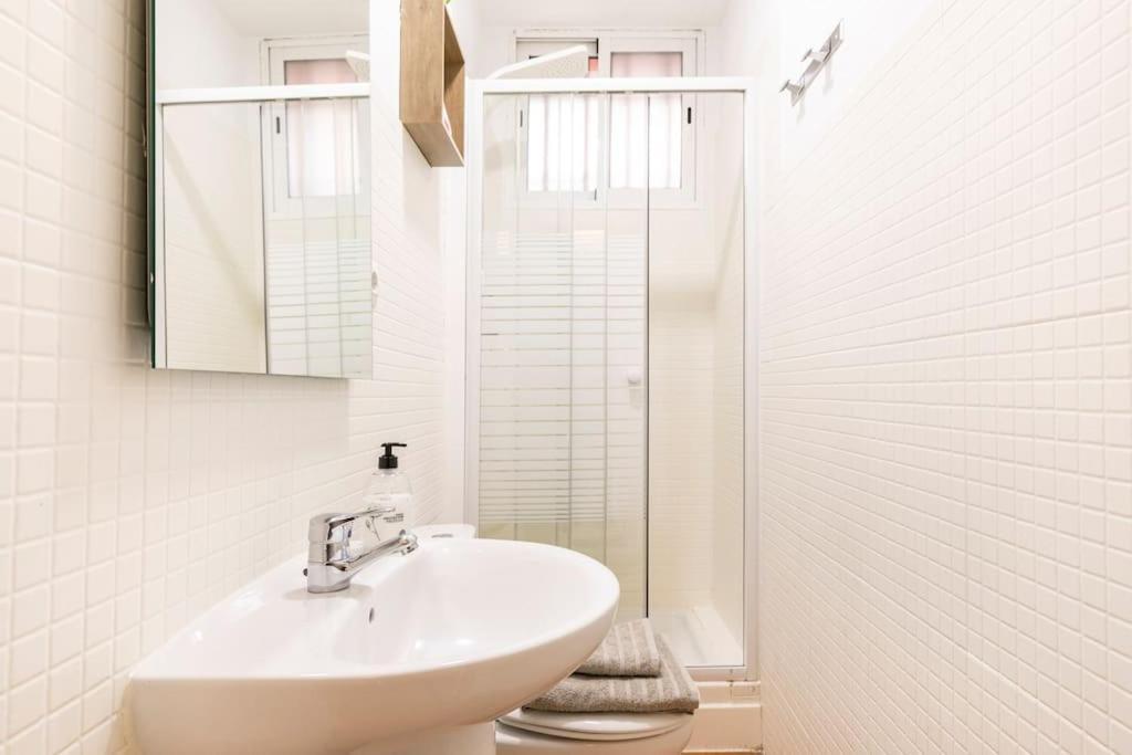 Acogedor Piso En Madrid De Dos Habitaciones Экстерьер фото